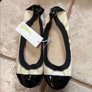 Capelli New York flats